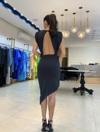 Carla – Dress Fluid and modern elegance