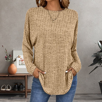 Casual long-sleeved top