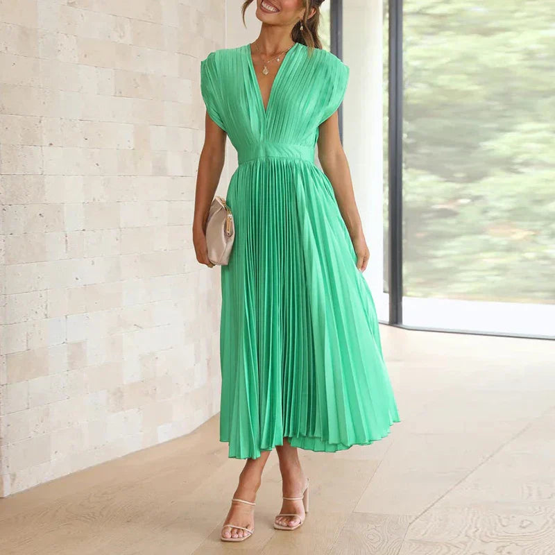 chloe-new-dress-for-women-with-pleats