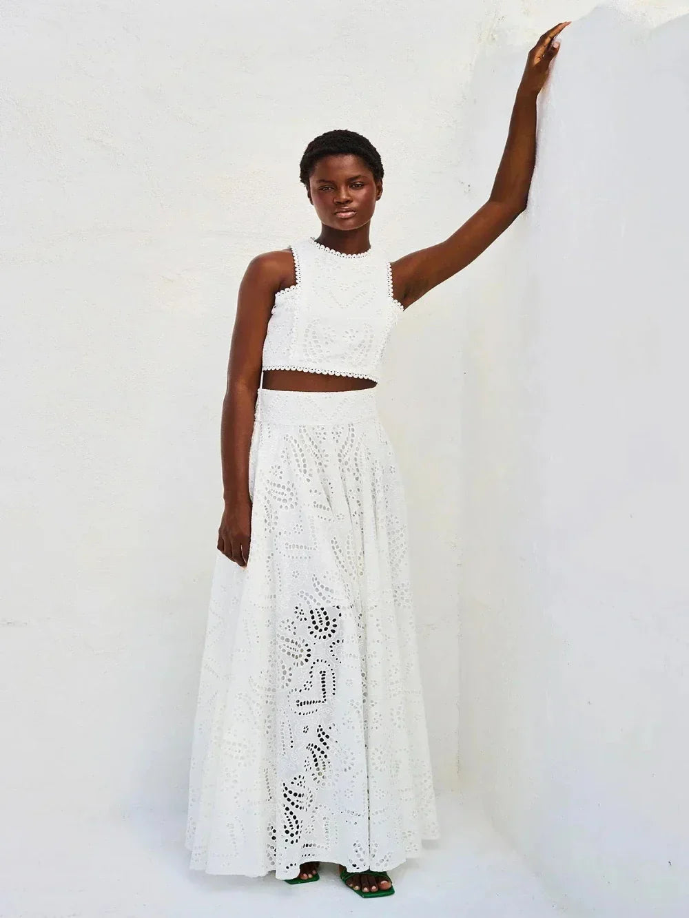 Solvivra Embroidered Allure Set