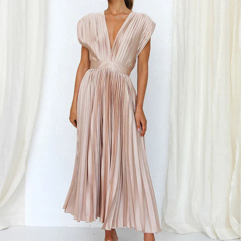chloe-new-dress-for-women-with-pleats