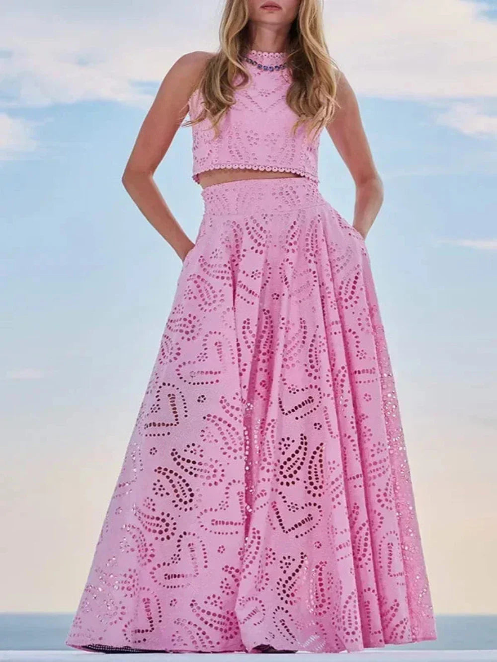 Solvivra Embroidered Allure Set